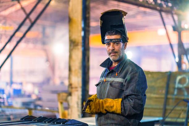  Kdeer, IL Welder Pros